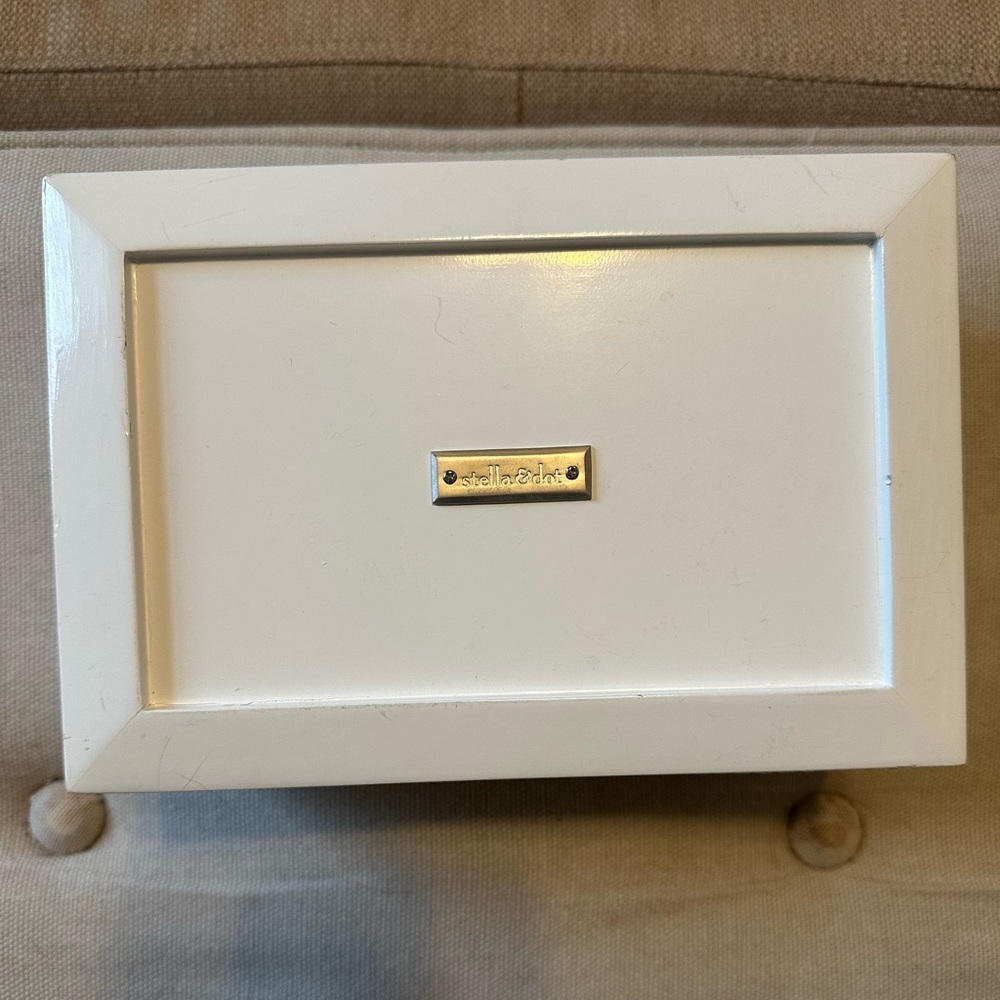 Stella & Dot ring holder